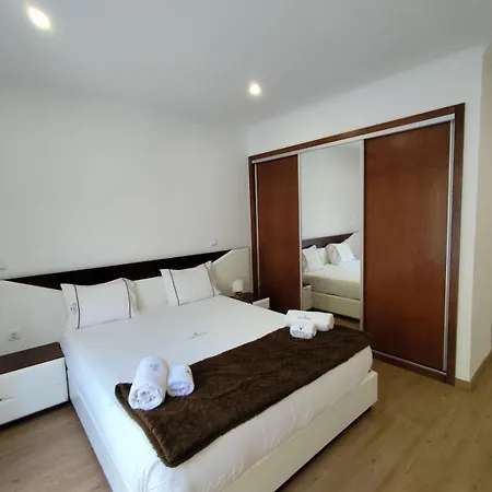 Casas Do Bau * 비에이라도미노